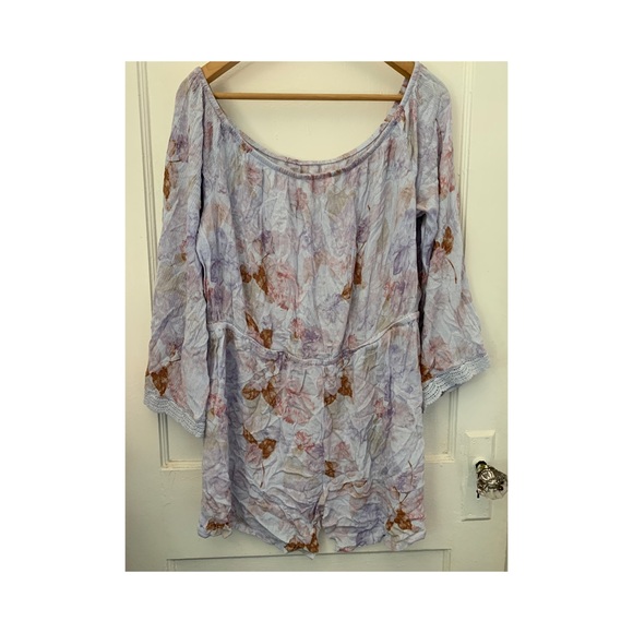 Romper - Picture 2 of 3